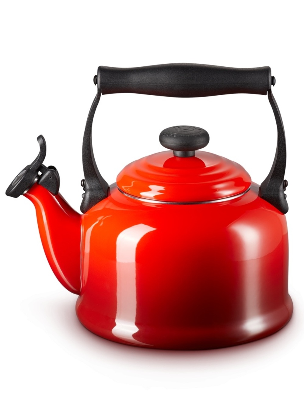 LE CREUSET 1.6L RED ENAMEL TRADITION WHISTLING TEA KETTLE CHERRY/ CILIEGIA EUC